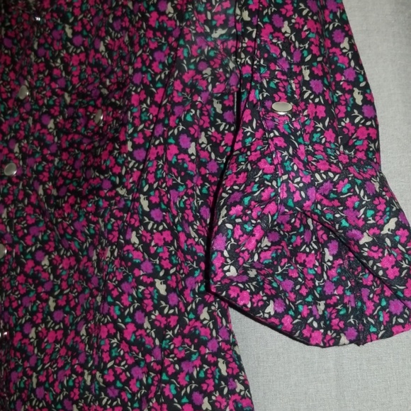 Floral button down - Picture 3 of 3